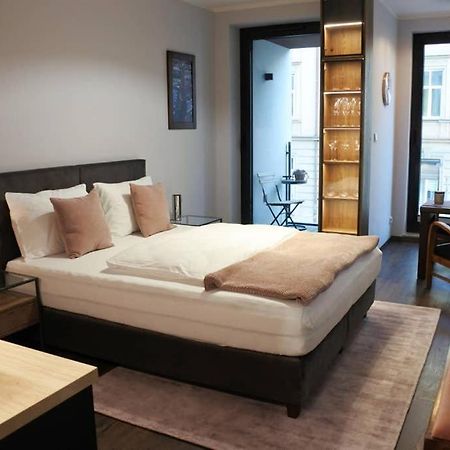 Boutique 109 - Old City, Luxury Apt. With A Garage Krakow Luaran gambar