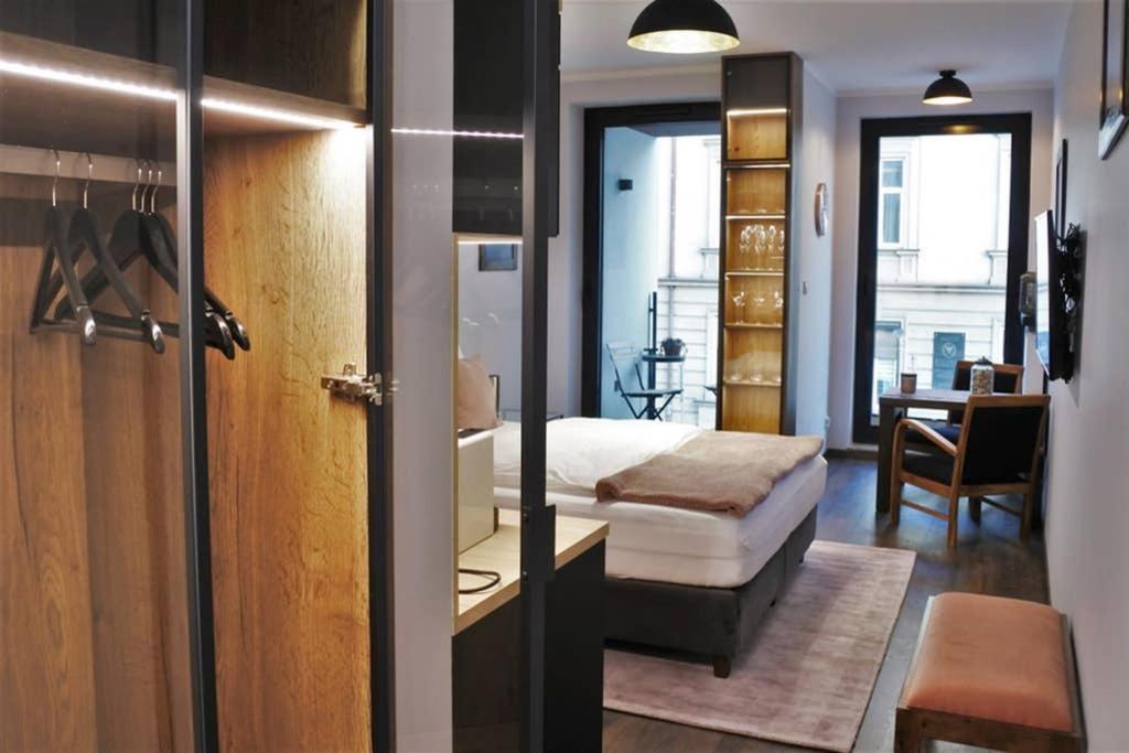 Boutique 109 - Old City, Luxury Apt. With A Garage Krakow Luaran gambar