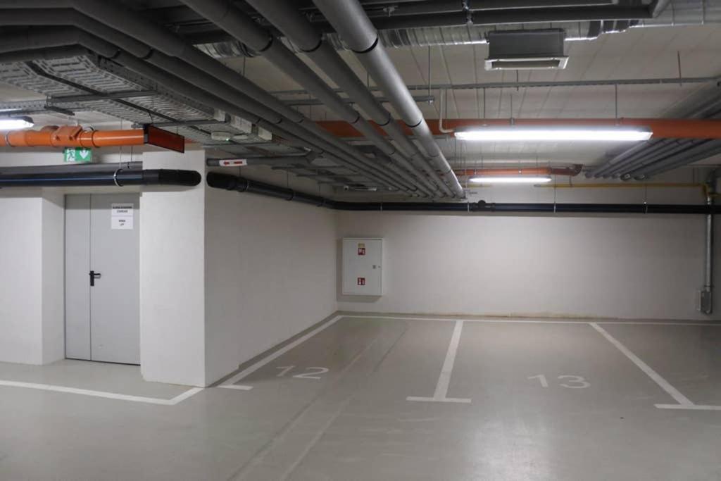 Boutique 109 - Old City, Luxury Apt. With A Garage Krakow Luaran gambar