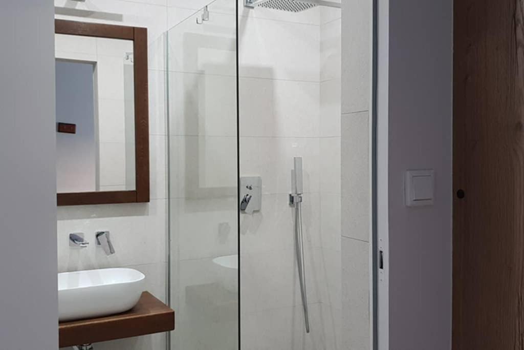 Boutique 109 - Old City, Luxury Apt. With A Garage Krakow Luaran gambar