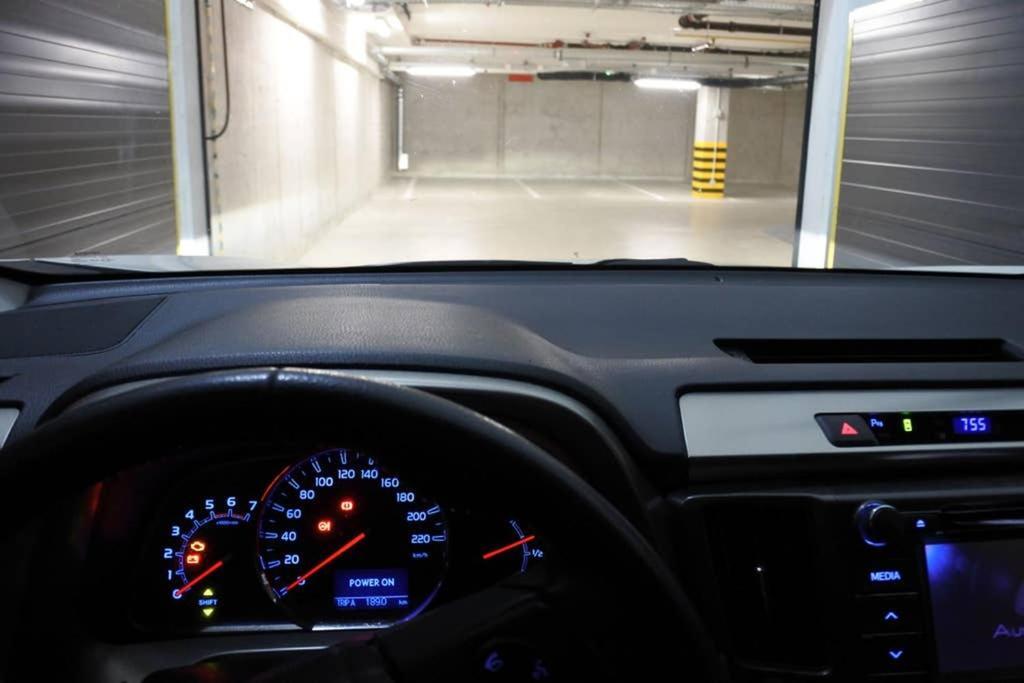Boutique 109 - Old City, Luxury Apt. With A Garage Krakow Luaran gambar